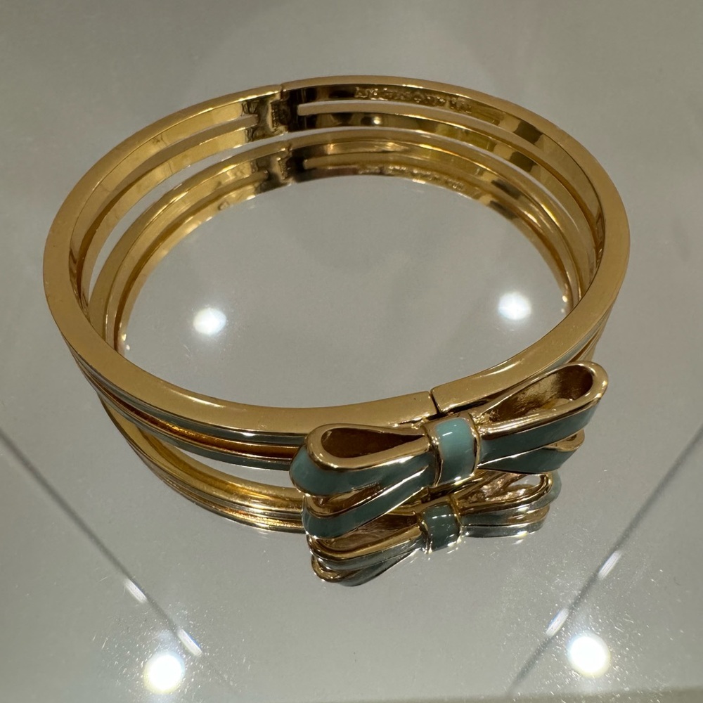 KATE SPADE Bow Magnetic Closure Bracelet